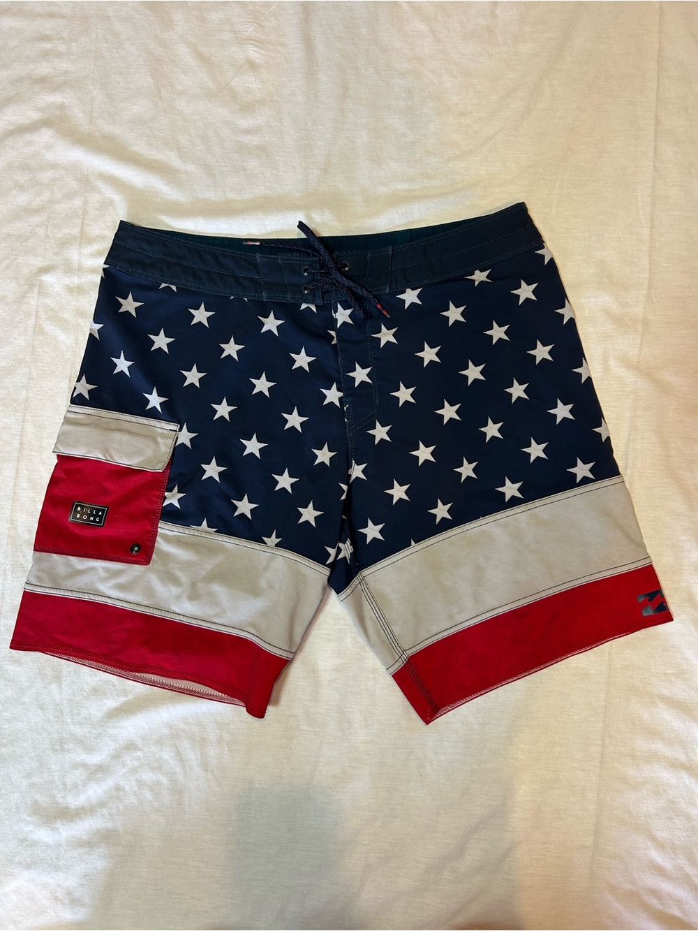 Men's Billabong American Flag Starboard Swim Shorts - Navy, Red & White SZ 34